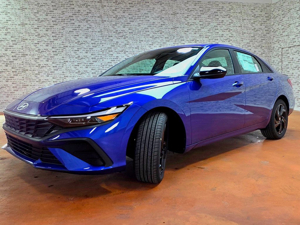 New 2026 Hyundai Elantra Sport w/ Cargo Package image 11