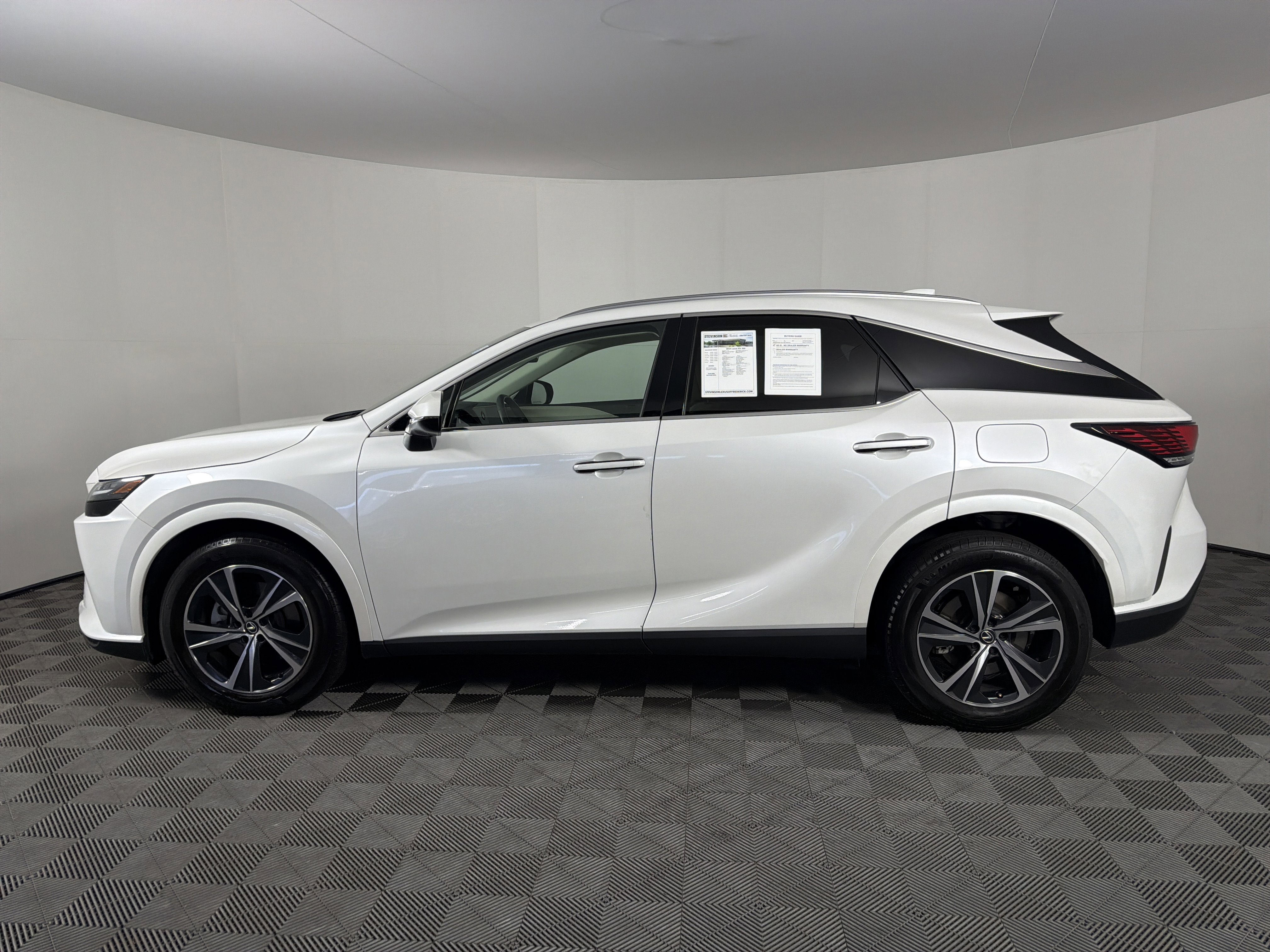 Used 2024 Lexus RX 350 AWD w/ Technology Package image 7