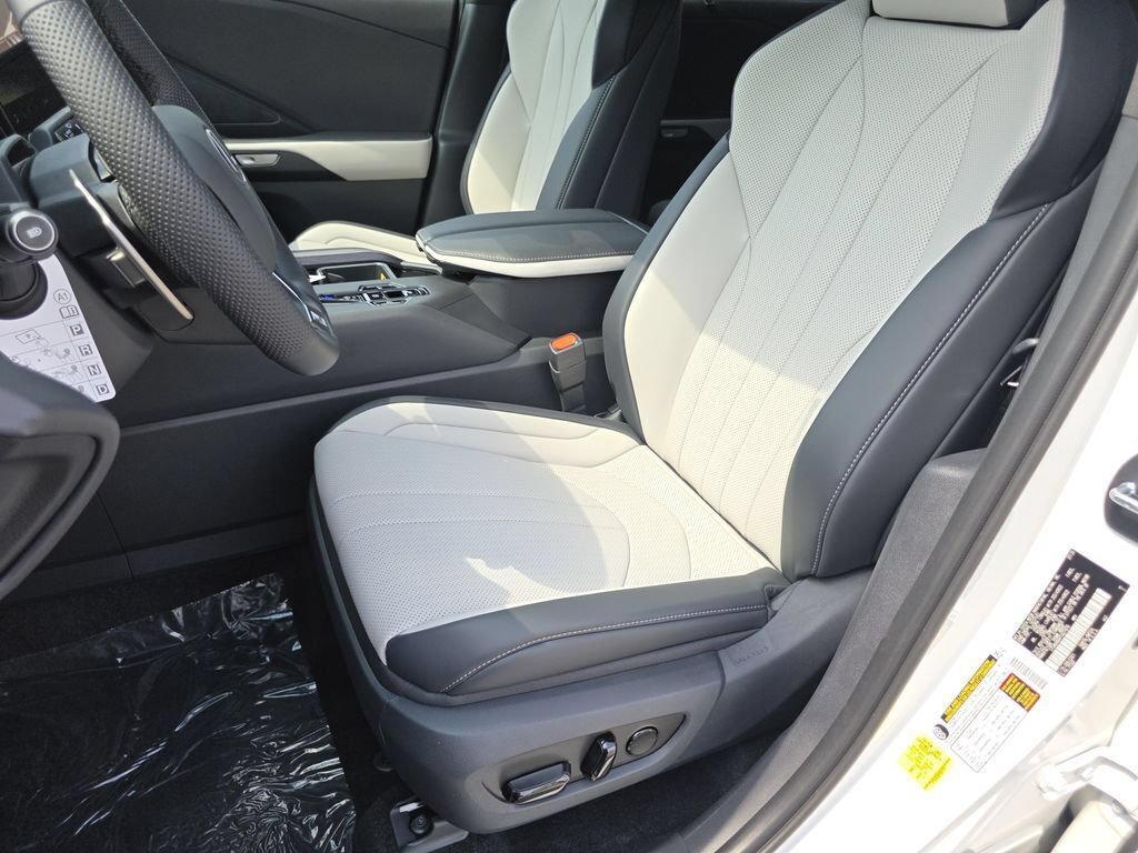 New 2026 Lexus TX 500h AWD w/ Technology Package image 17