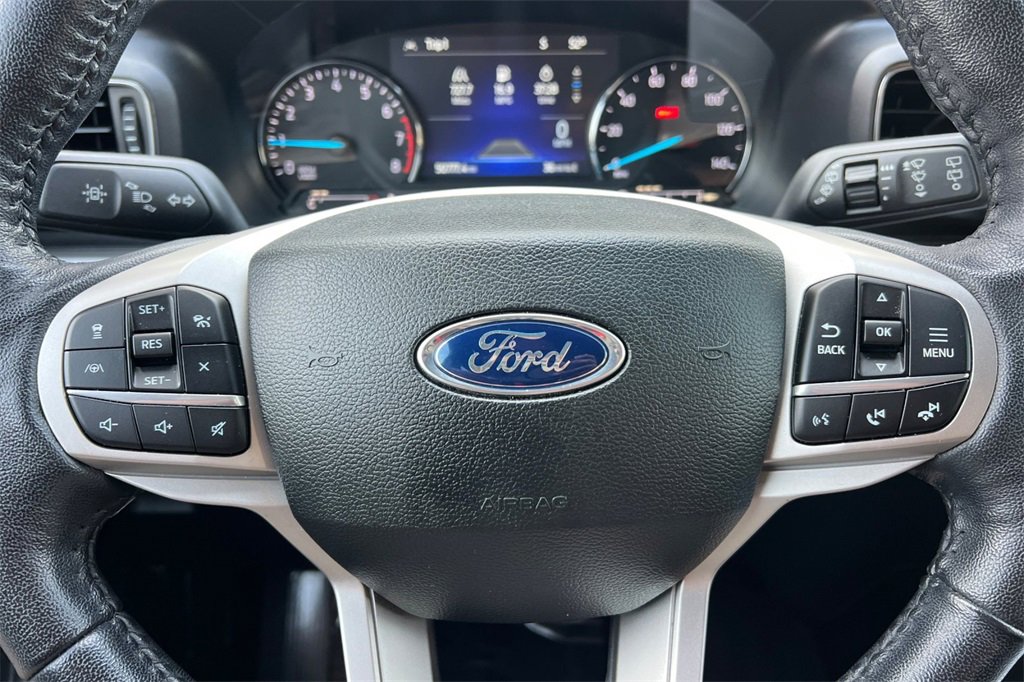 Used 2022 Ford Explorer XLT w/ Equipment Group 202A image 30