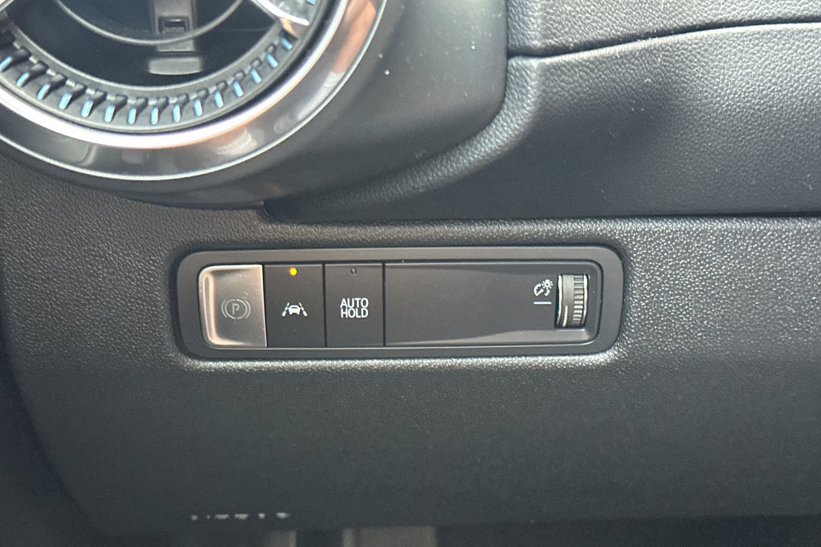 Used 2025 Chevrolet Equinox EV LT FWD image 38