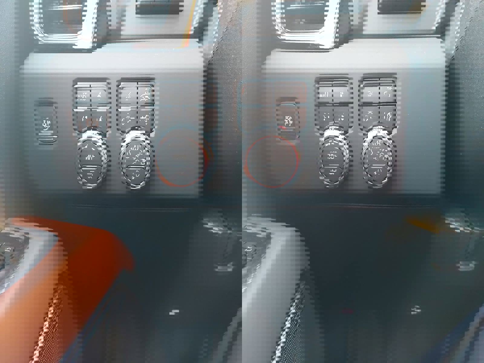 New 2026 GMC Sierra 3500 Denali Ultimate image 28