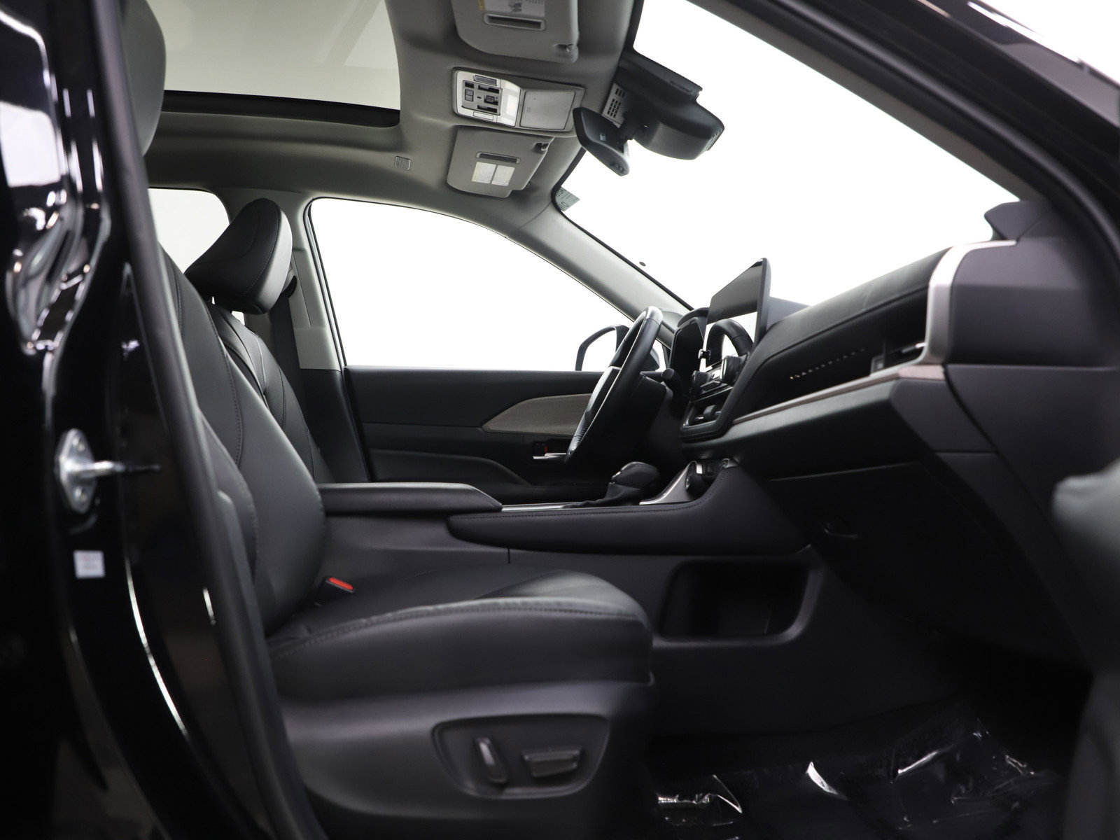 Used 2024 Toyota Grand Highlander Limited image 11