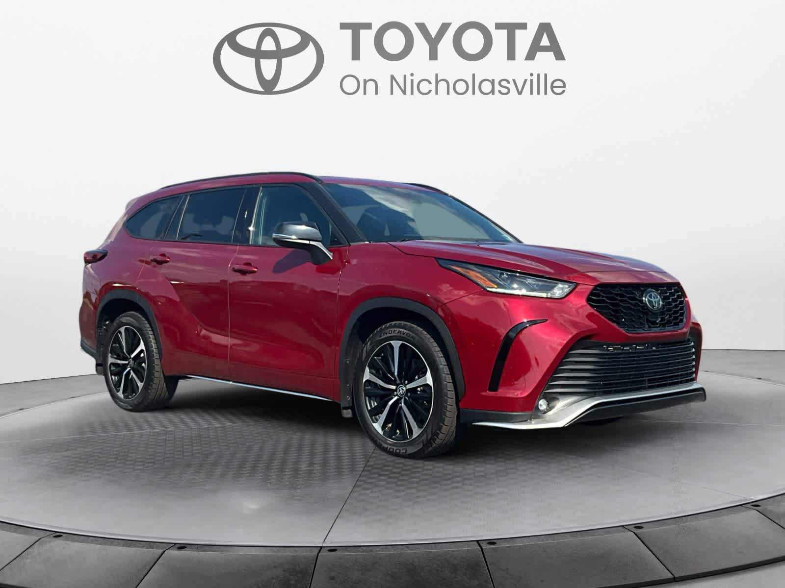 Used 2022 Toyota Highlander XSE AWD/4WD image 7