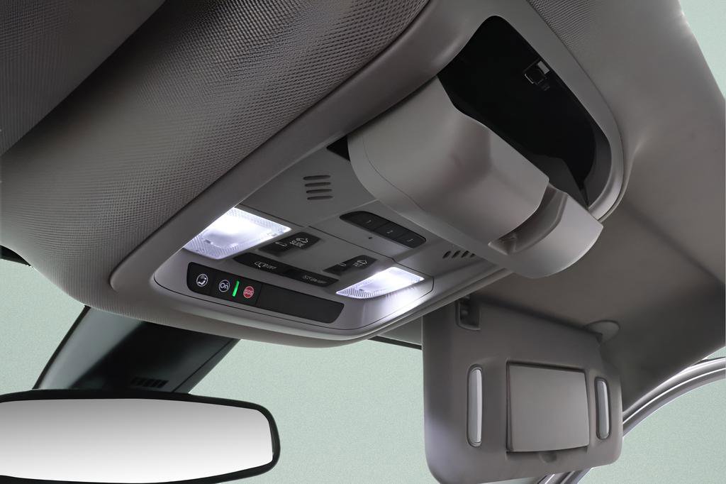 Used 2023 GMC Acadia AT4 w/ GMC Pro Grade Package image 17