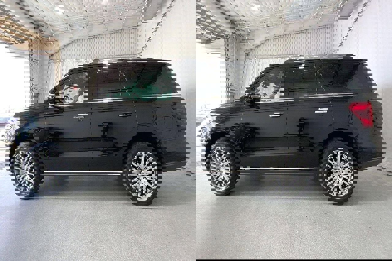 Used 2024 Ford Expedition Limited image 26