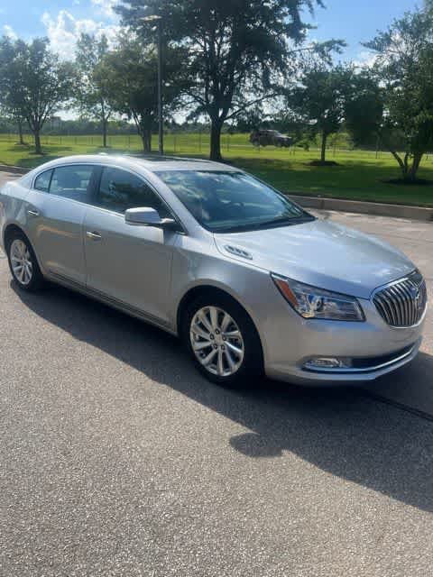 Used 2015 Buick LaCrosse Premium w/ Driver Confidence Package #1 FWD image 10