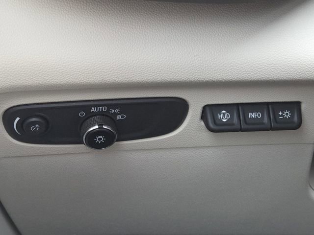 Used 2022 Buick Envision Avenir w/ Technology Package II image 14