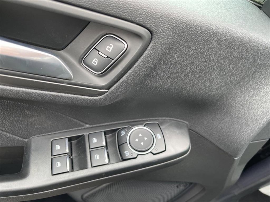 New 2025 Ford Escape SE image 12