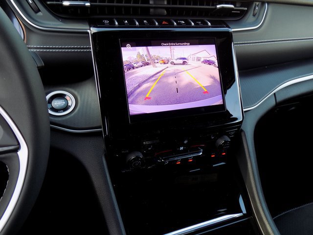 New 2024 Jeep Grand Cherokee L Altitude AWD/4WD image 14