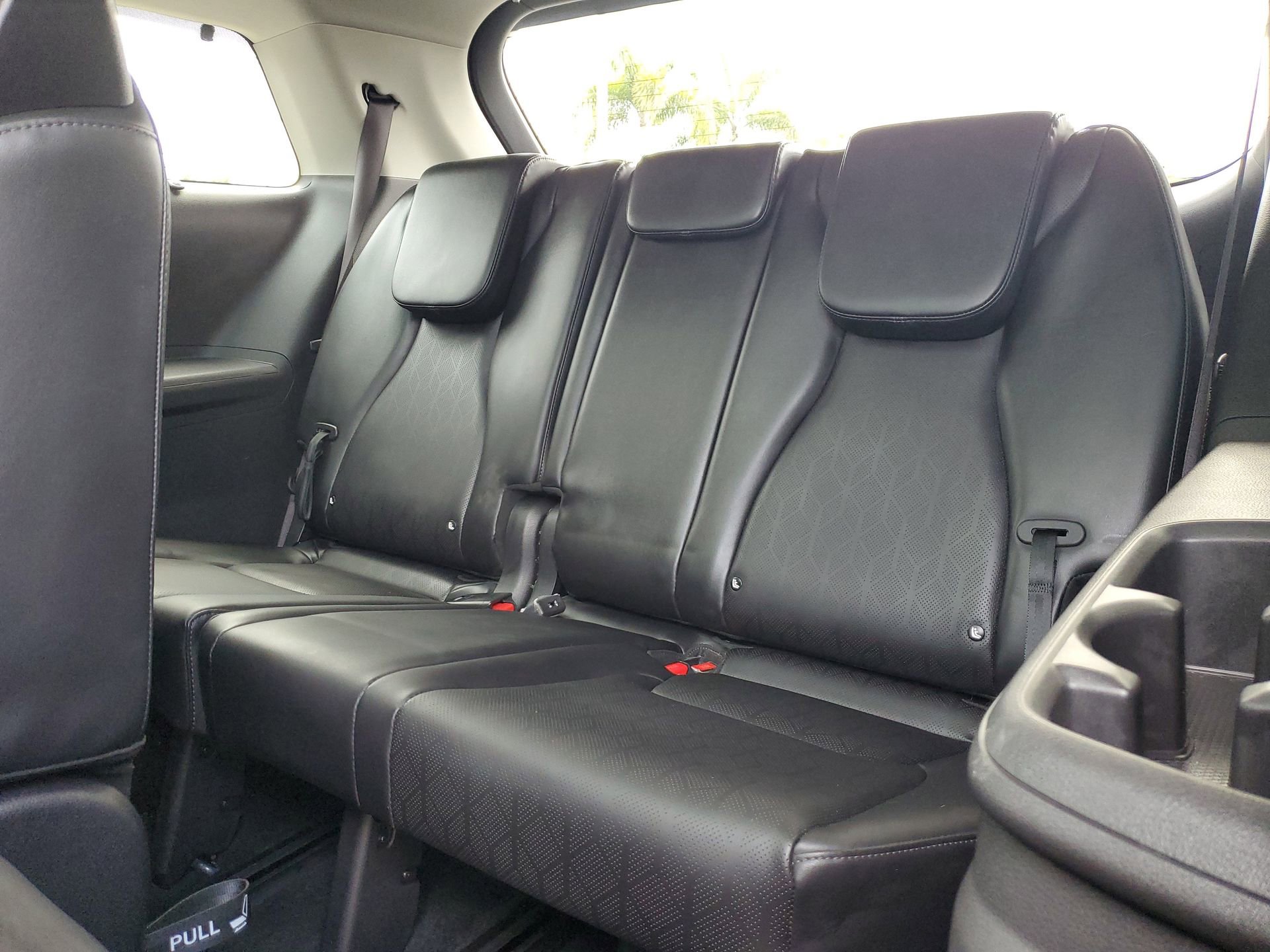 Used 2025 Kia Carnival SX w/ SX Dark Edition Package image 12