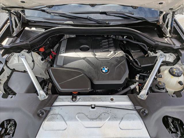 Used 2025 BMW X4 xDrive30i image 25