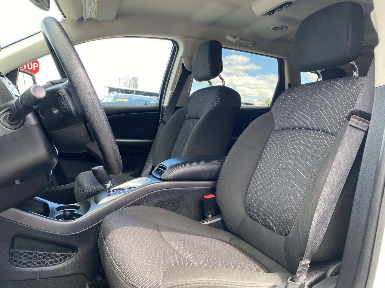 Used 2019 Dodge Journey SE FWD image 11