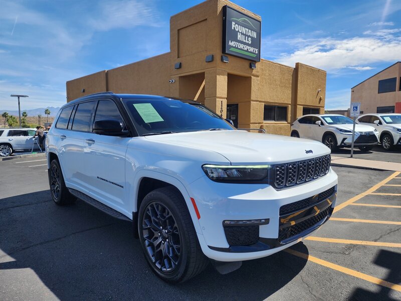 Used 2023 Jeep Grand Cherokee L Summit AWD/4WD image 1