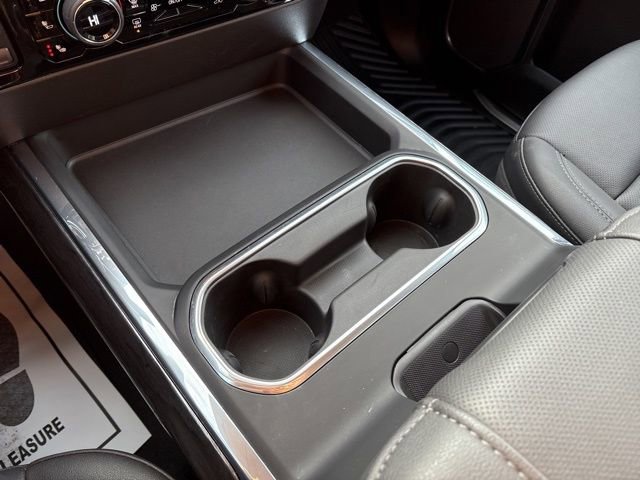 Used 2025 Chevrolet Silverado 3500 LTZ w/ LTZ Convenience Package image 18