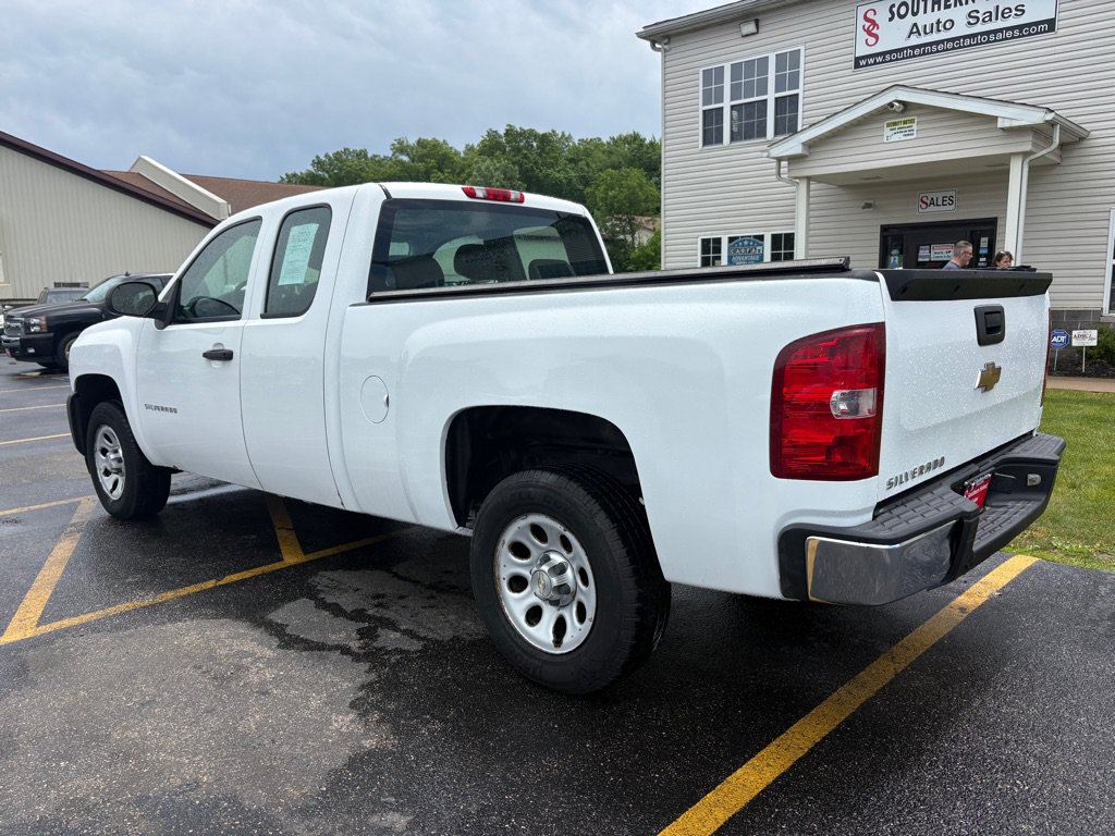 Used 2010 Chevrolet Silverado 1500 W/T RWD image 8