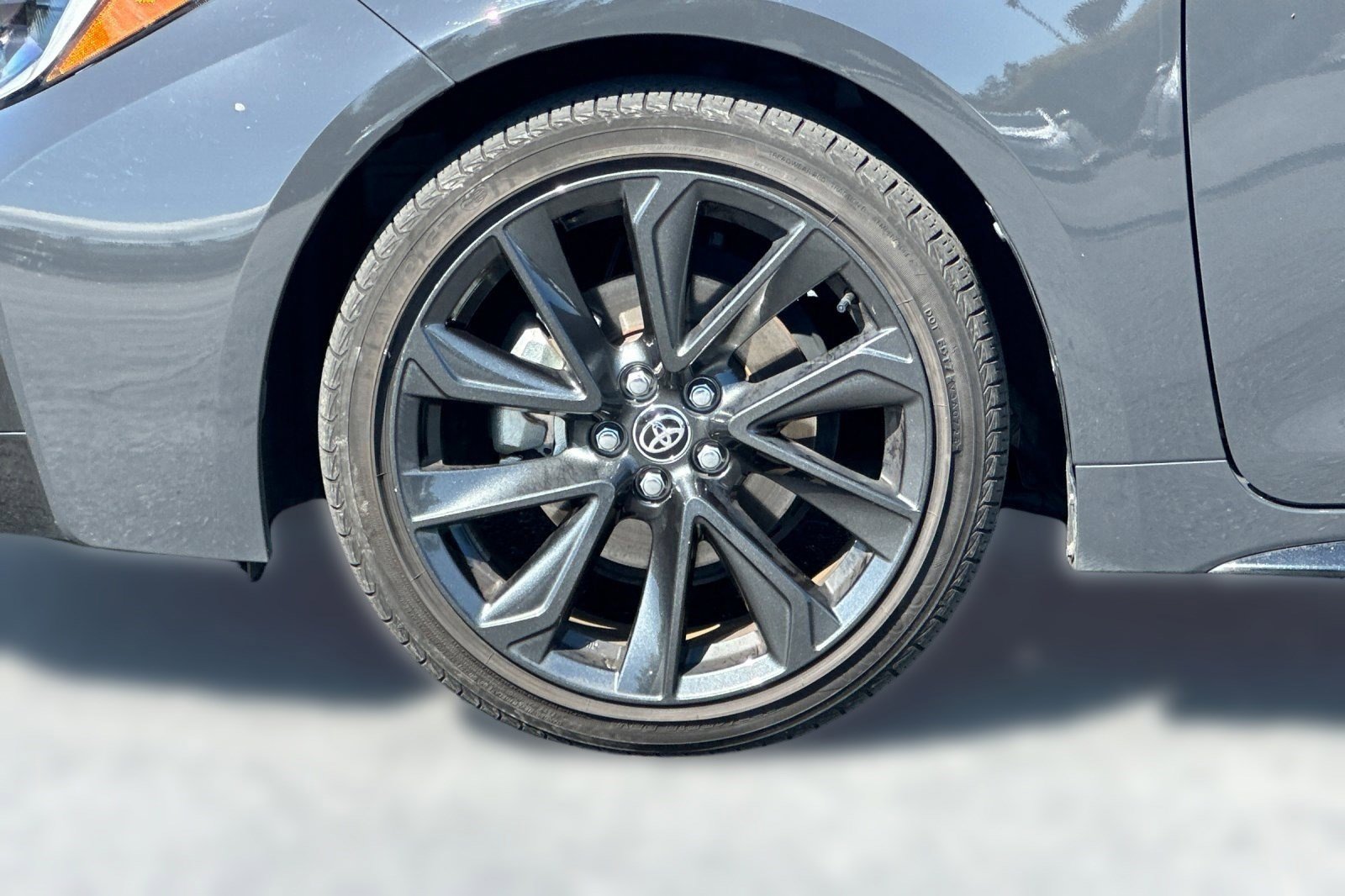 Used 2024 Toyota Corolla SE w/ SE Package FWD image 11
