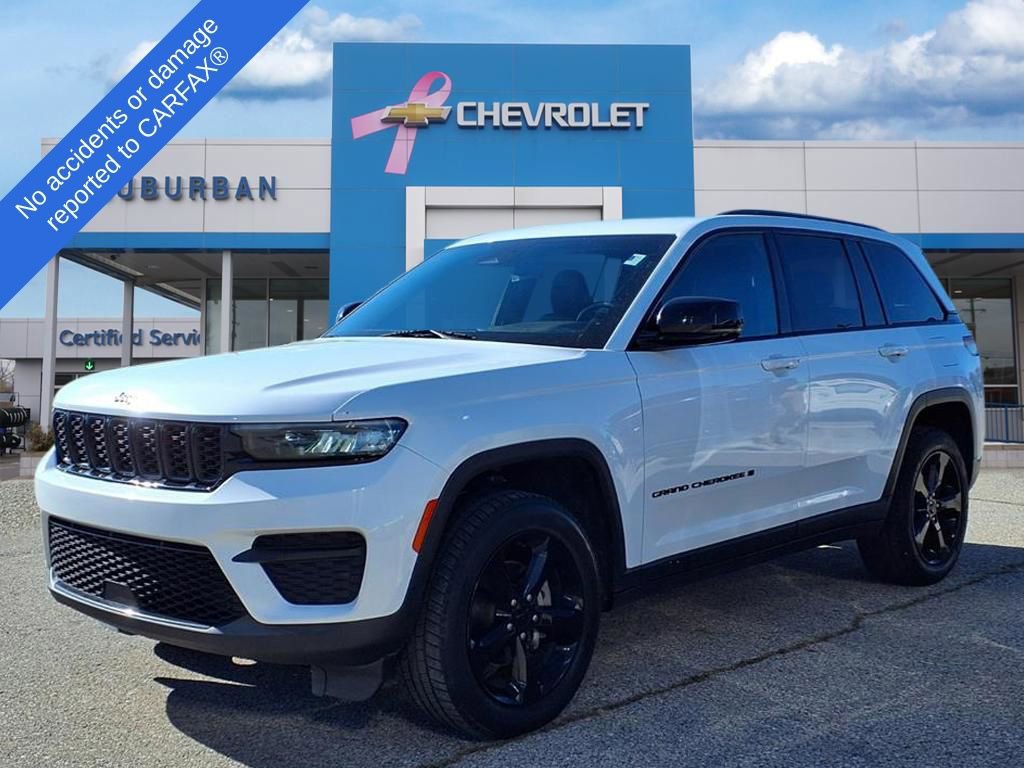 Used 2022 Jeep Grand Cherokee Altitude image 1