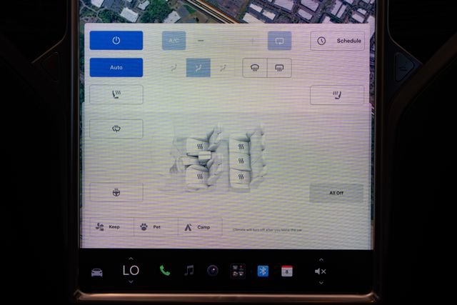 Used 2015 Tesla Model S 70D AWD/4WD image 12