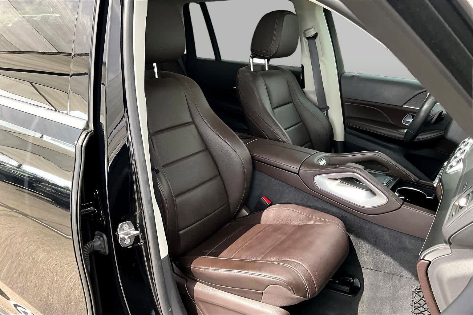 Used 2020 Mercedes-Benz GLS 450 4MATIC image 9