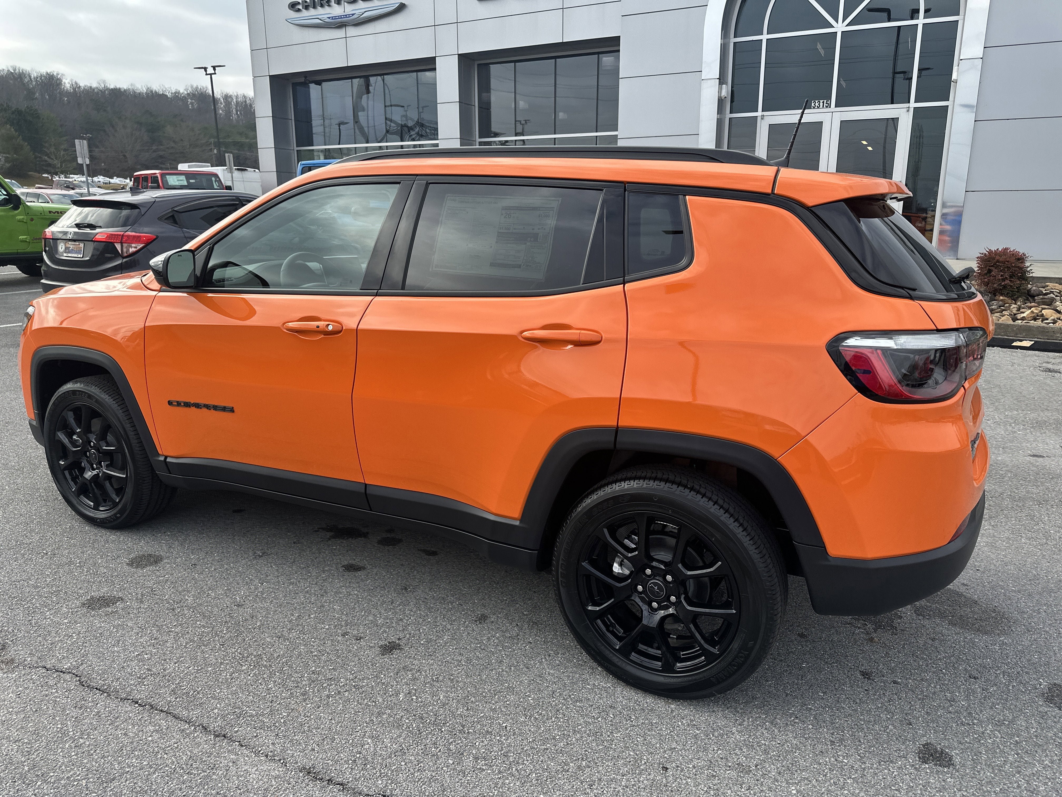 New 2026 Jeep Compass Latitude AWD/4WD image 10