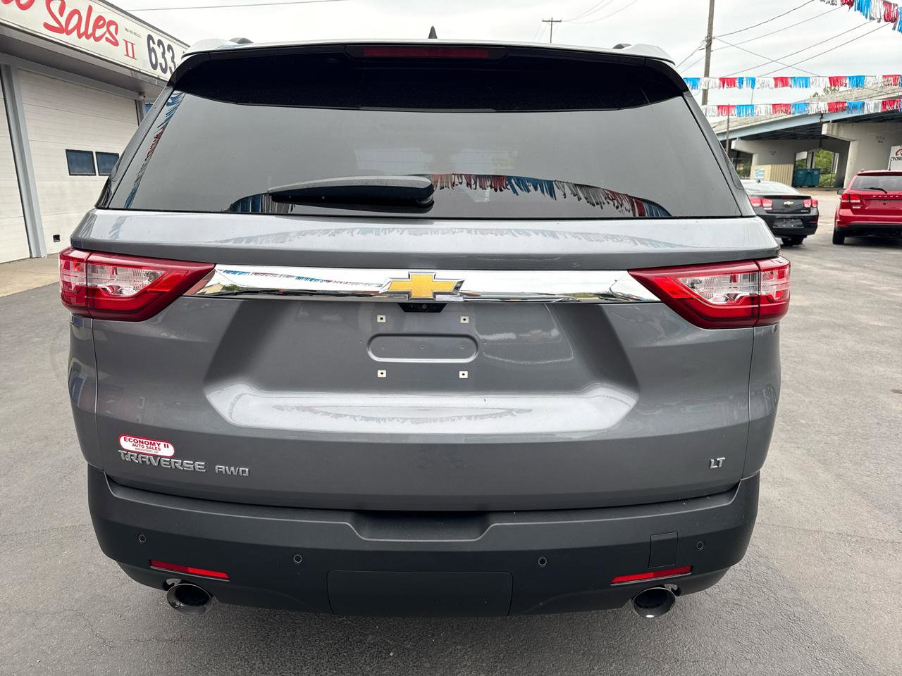 Used 2019 Chevrolet Traverse LT w/ LT Premium Package AWD/4WD image 4