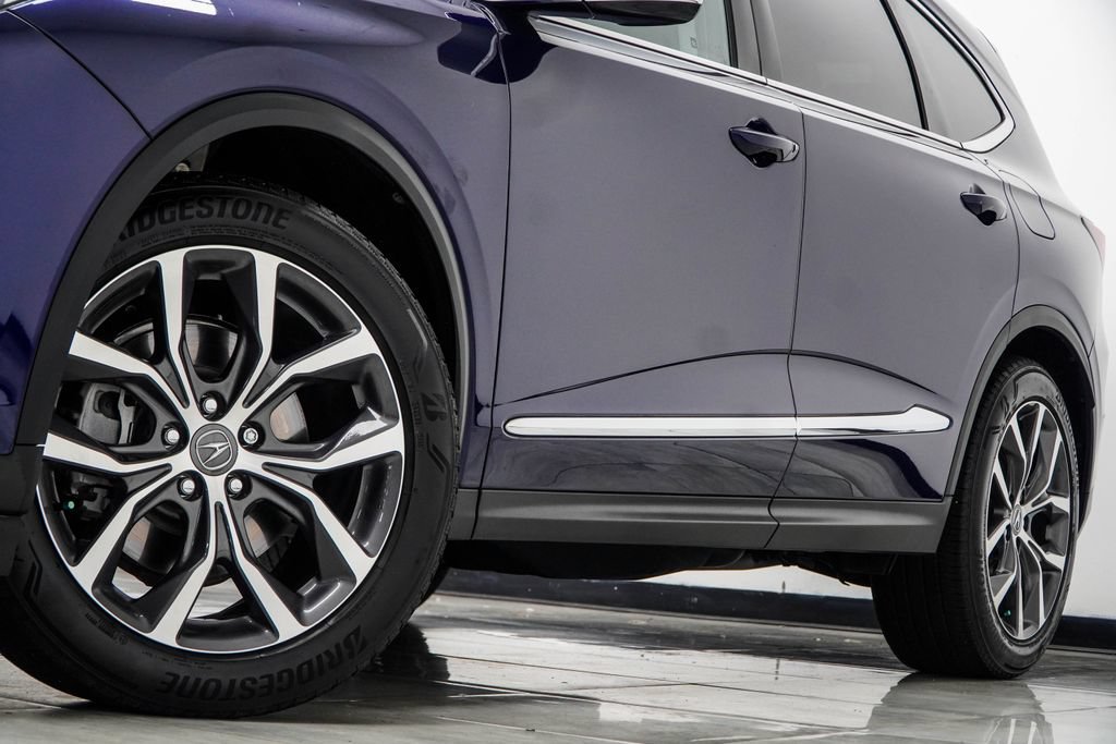 Used 2024 Acura MDX w/ Technology Package FWD image 3