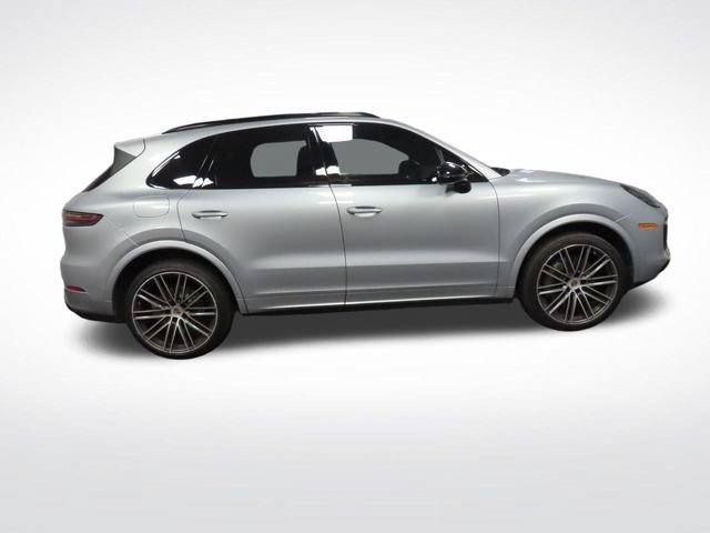 Used 2022 Porsche Cayenne S AWD/4WD image 6