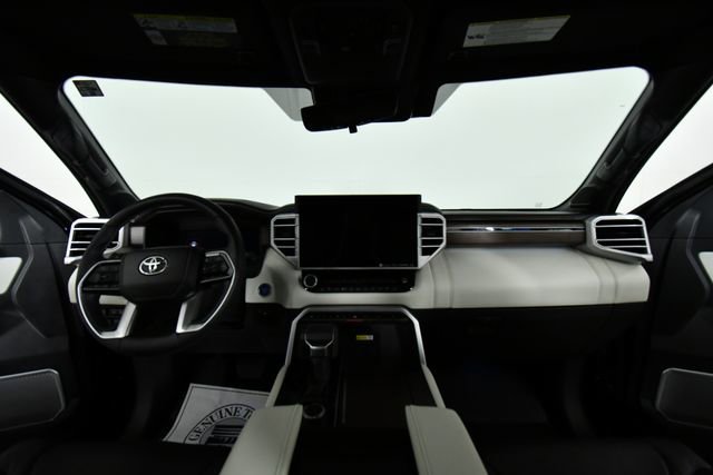 Used 2023 Toyota Sequoia Capstone image 18