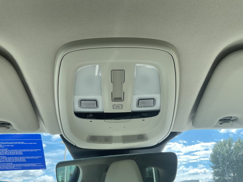 New 2027 Volvo XC60 B5 Ultra AWD/4WD image 24