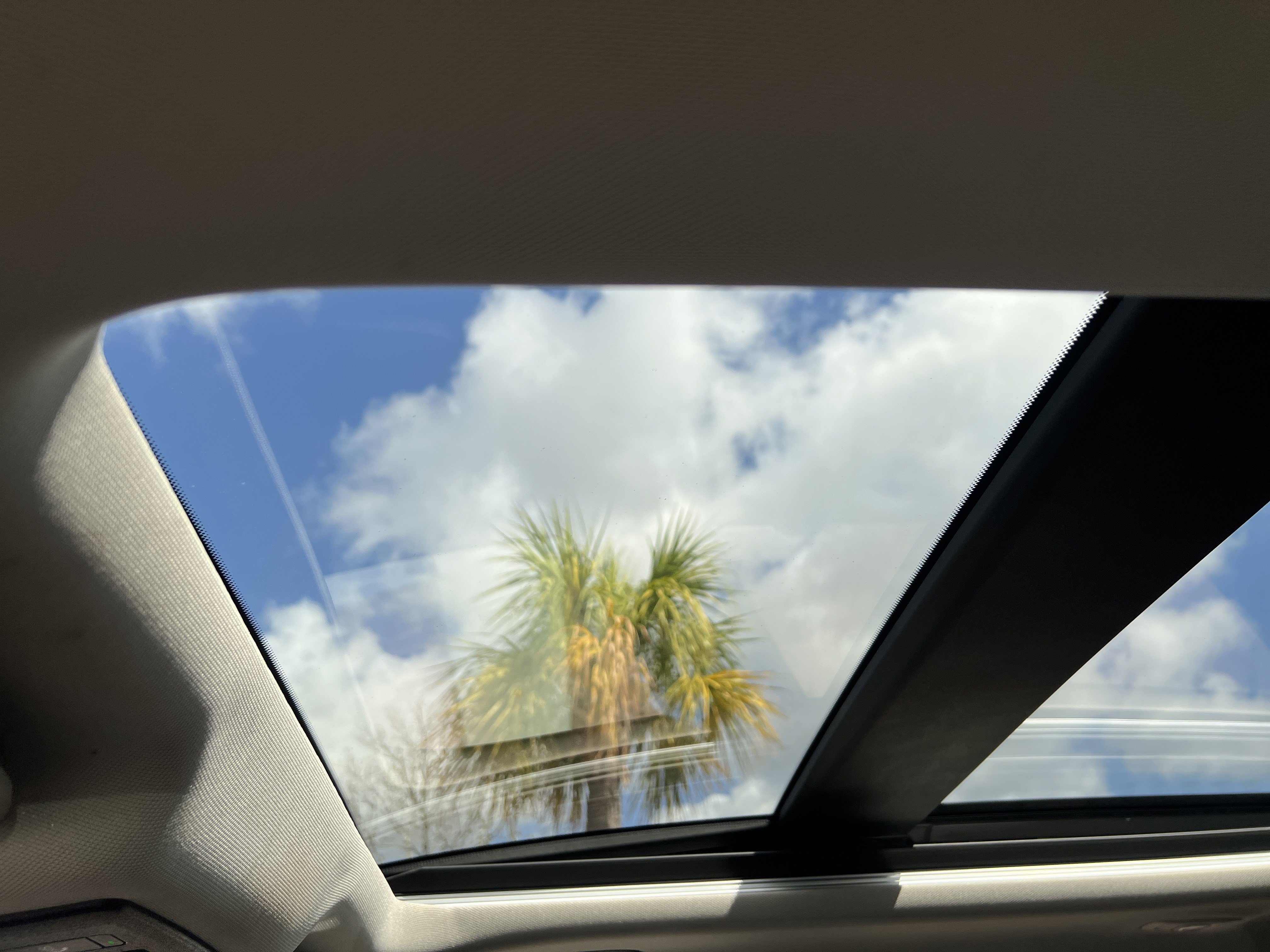 Used 2021 Nissan Rogue SV w/ Premium Package image 27