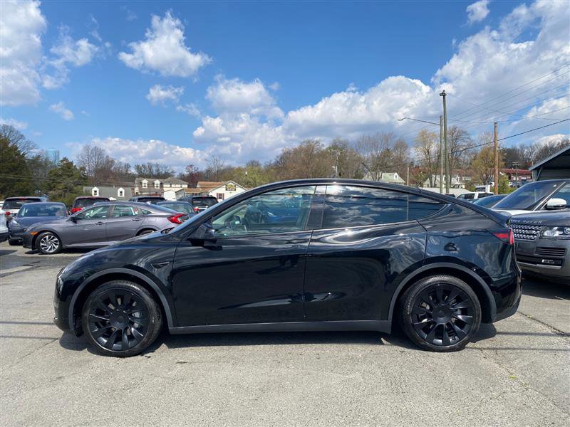Used 2025 Tesla Model Y Long Range image 2