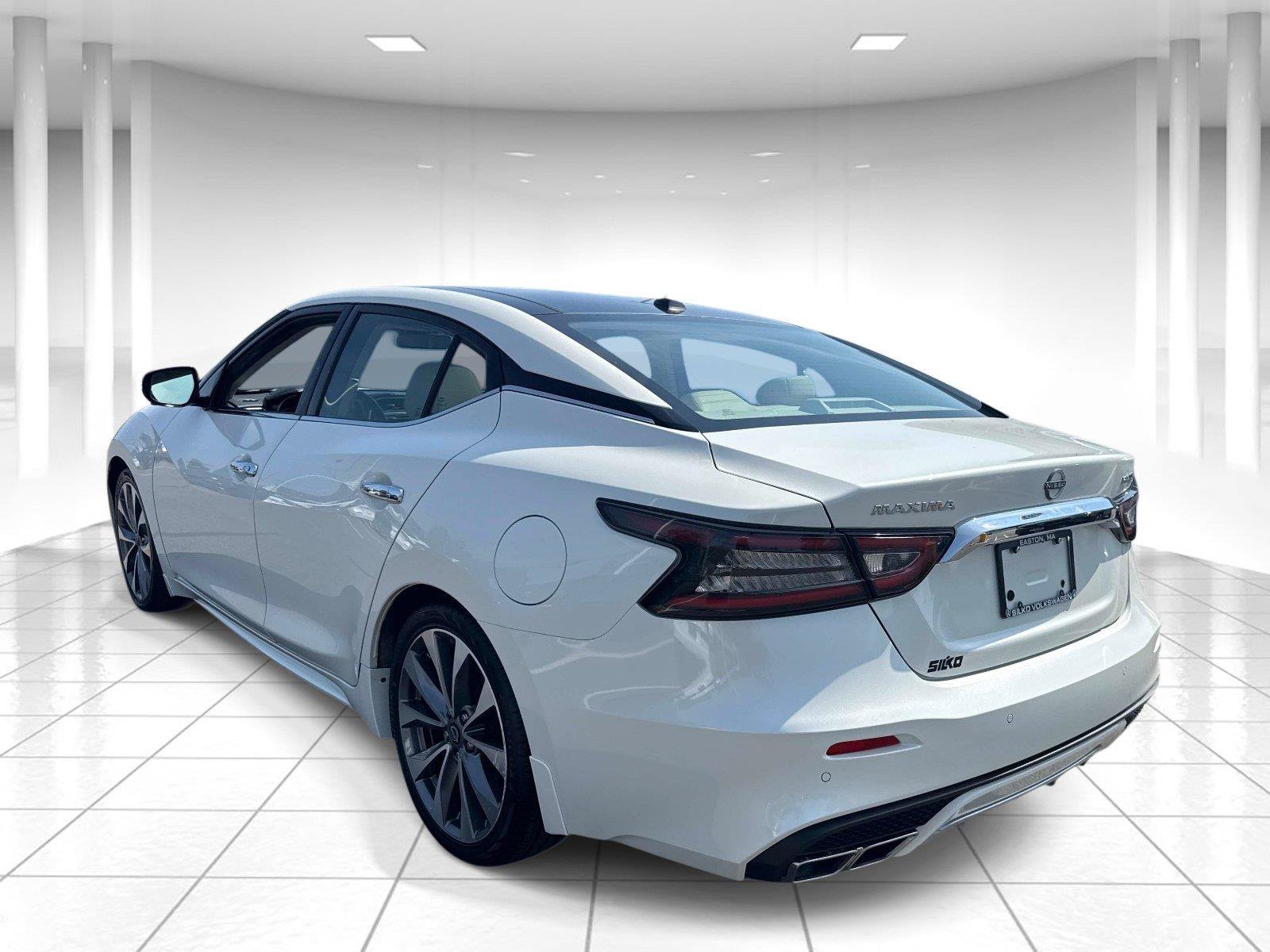 Used 2023 Nissan Maxima Platinum w/ Sport Mat Group FWD image 8