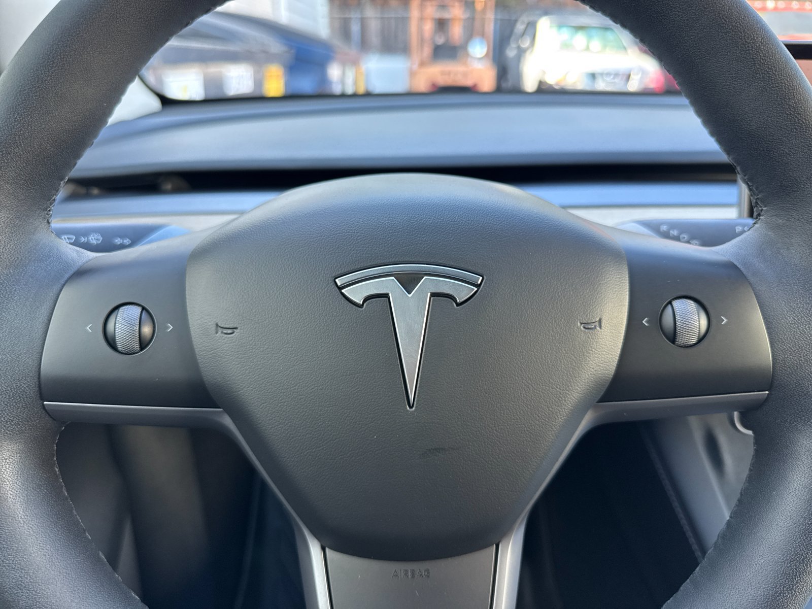 Used 2023 Tesla Model Y 2WD image 23
