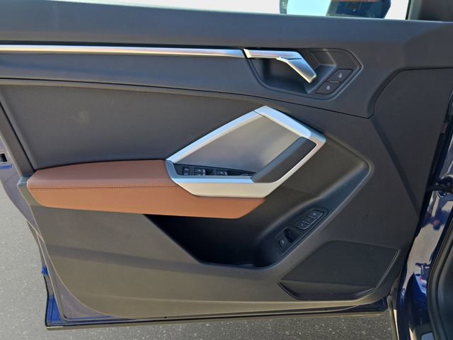 Used 2025 Audi Q3 2.0T Premium w/ Convenience Package AWD/4WD image 31