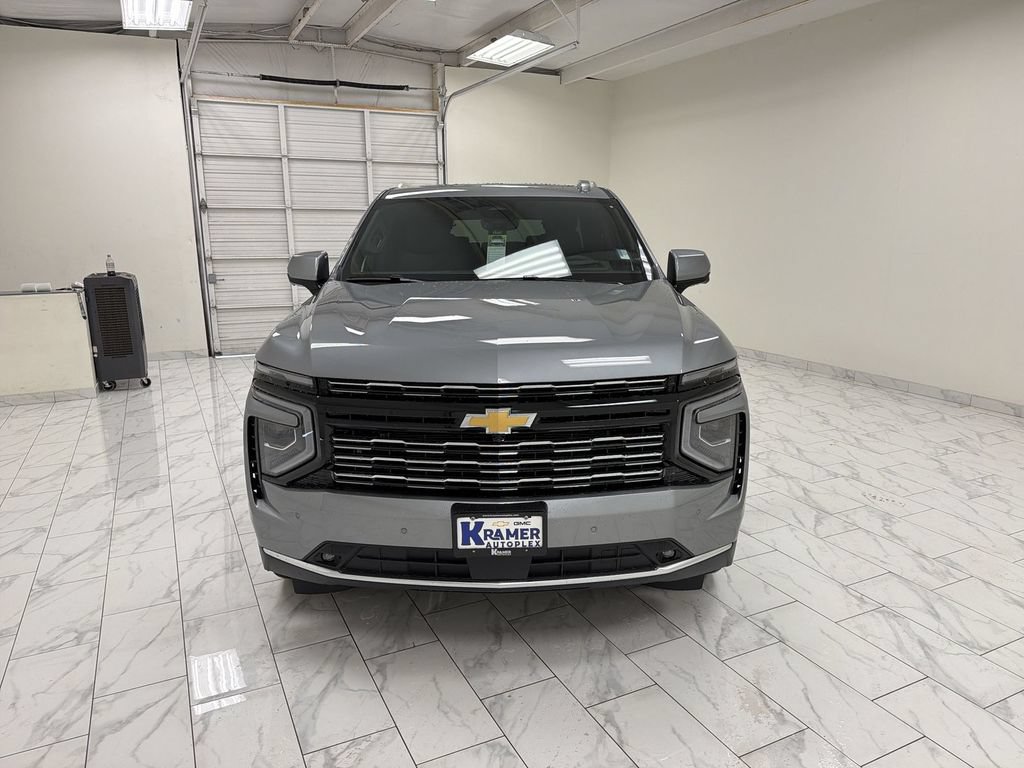 New 2026 Chevrolet Suburban High Country AWD/4WD image 3