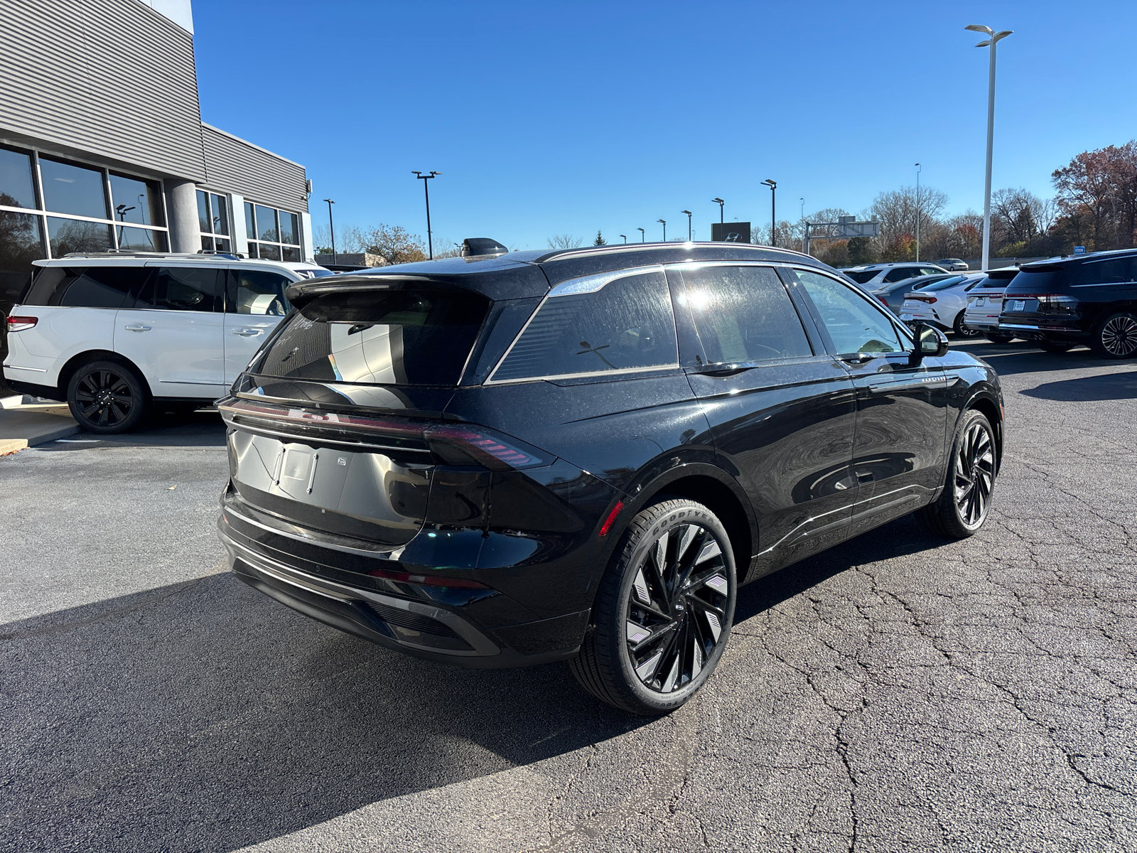 New 2026 Lincoln Nautilus Black Label w/ Jet Appearance Package image 7