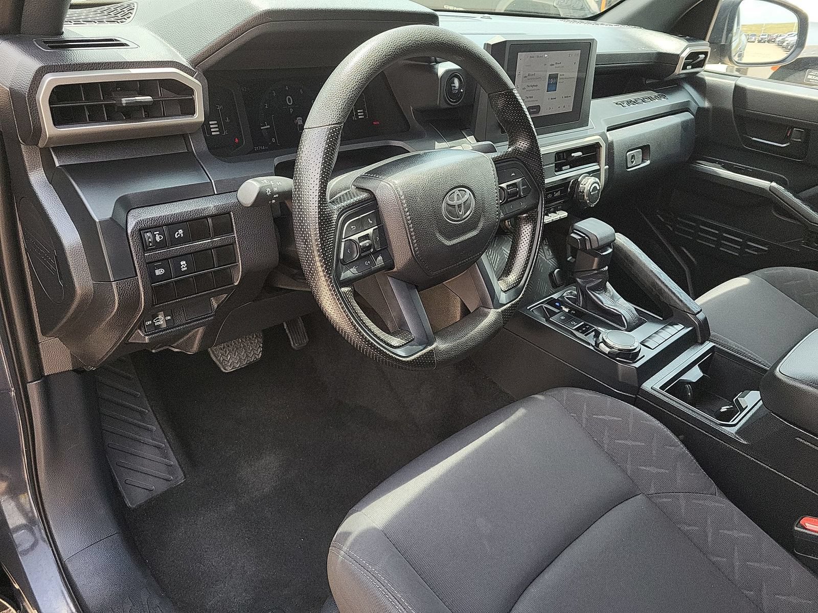 Used 2024 Toyota Tacoma SR AWD/4WD image 10