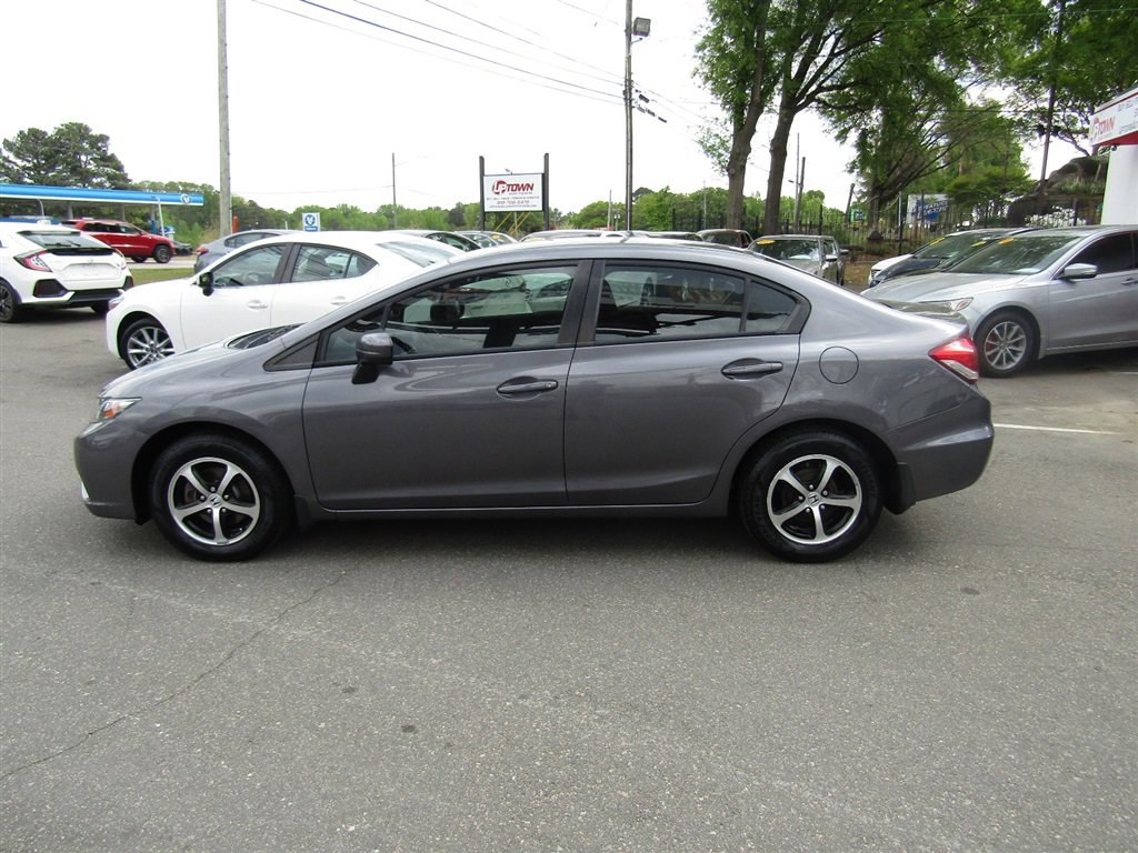 Used 2015 Honda Civic SE image 4