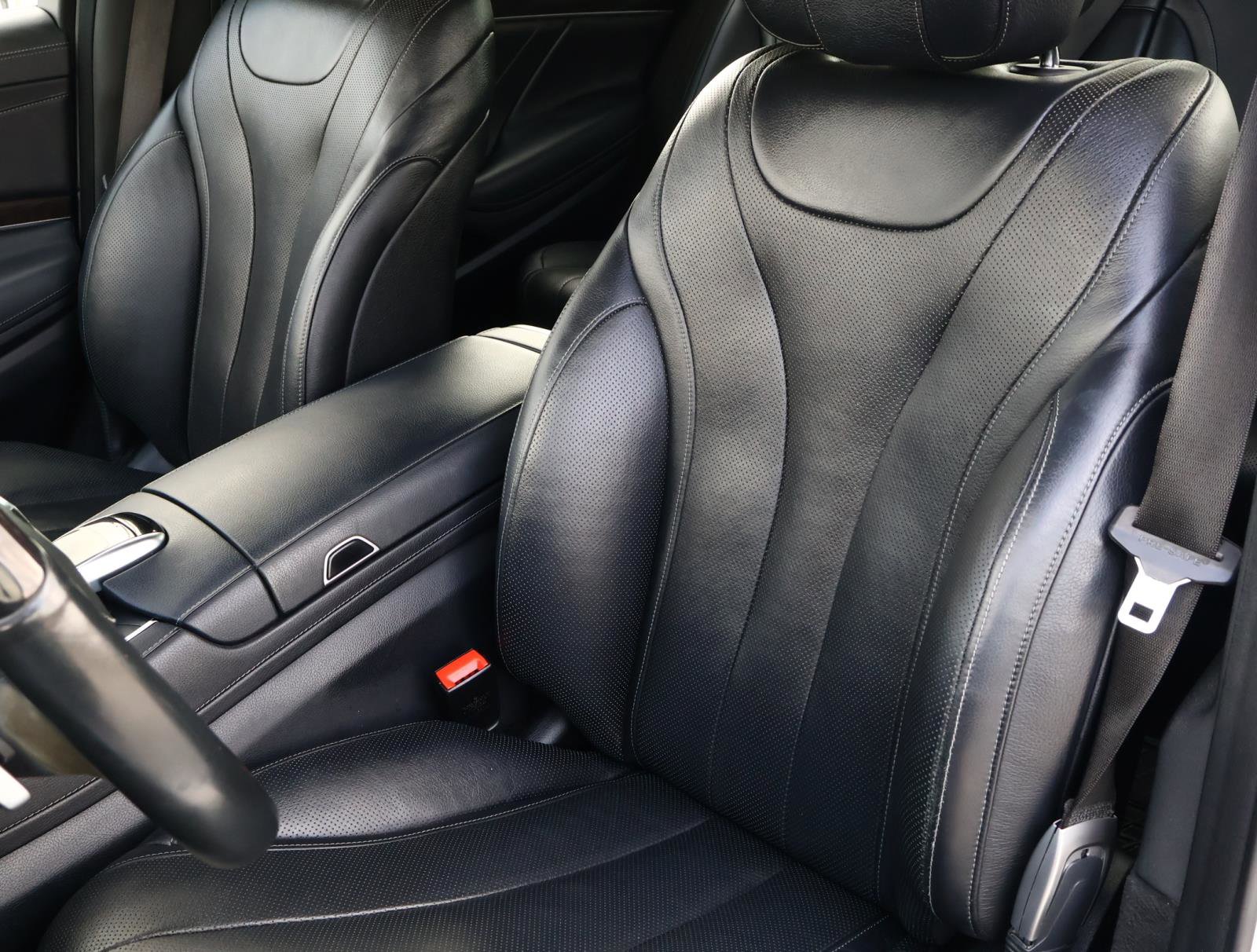 Used 2016 Mercedes-Benz S 550 Sedan image 15