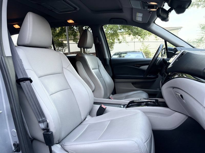 Used 2017 Honda Pilot Elite image 23