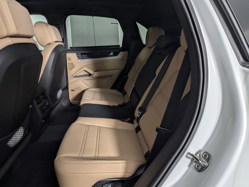 New 2026 Porsche Cayenne image 24
