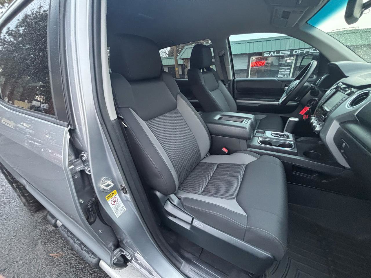 Used 2016 Toyota Tundra SR5 w/ TRD Off Road Package image 9