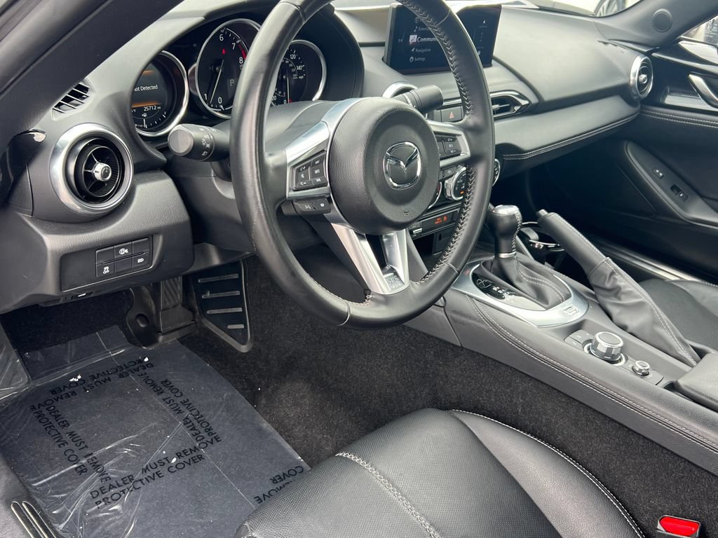 Used 2025 MAZDA MX-5 Miata RF Grand Touring RWD image 17