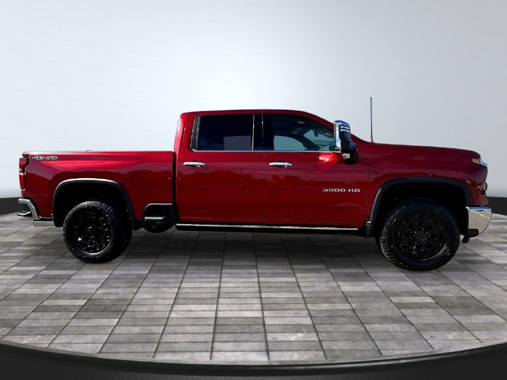 New 2026 Chevrolet Silverado 3500 LTZ w/ LTZ Convenience Package AWD/4WD image 9