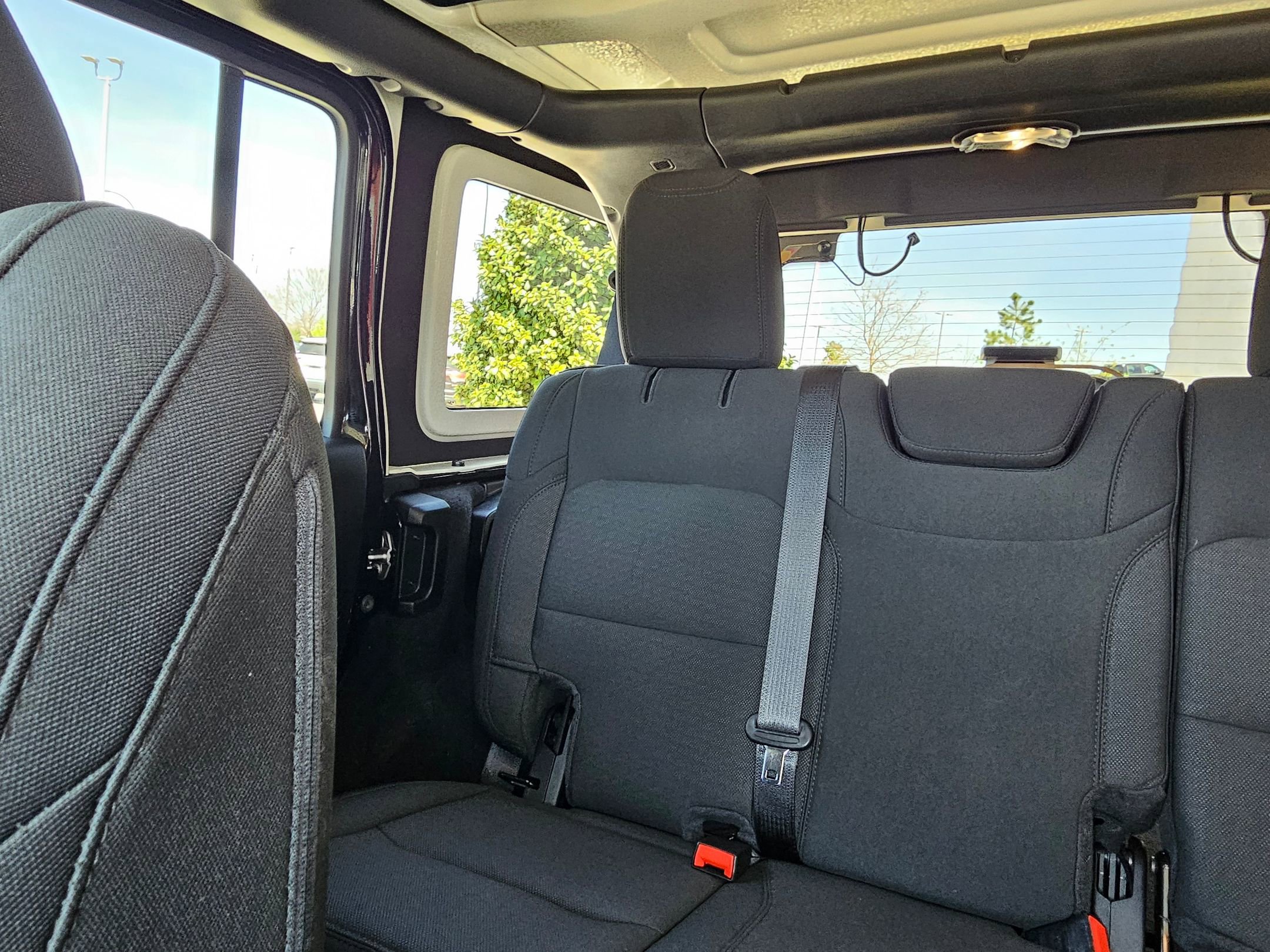 Used 2021 Jeep Wrangler Unlimited Sport image 25