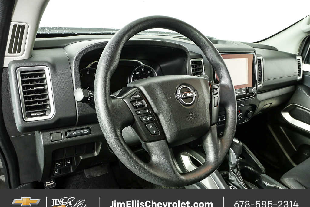 Used 2023 Nissan Frontier SV w/ Tow Package image 4