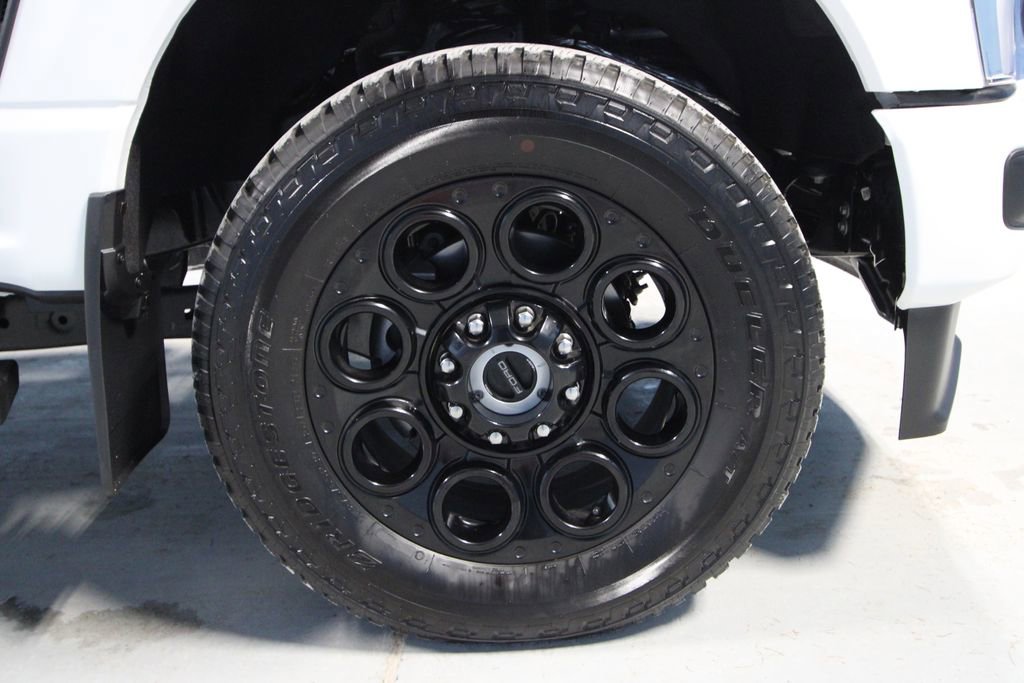 Used 2025 Ford F350 Lariat w/ Black Appearance Package image 39