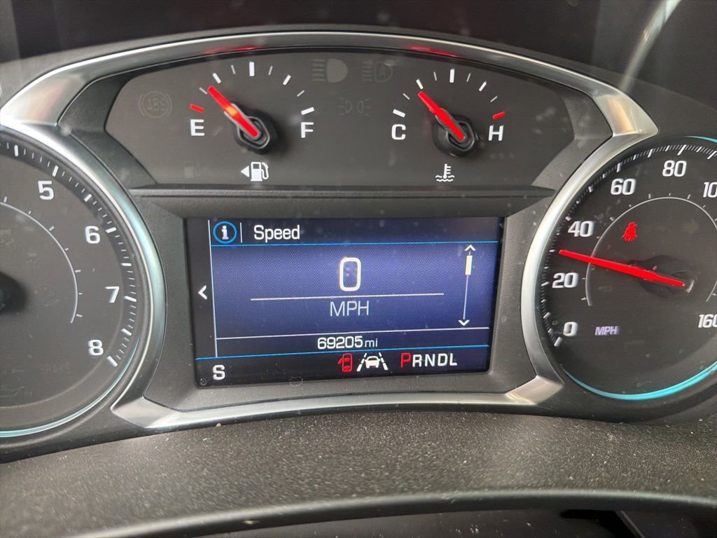 Used 2021 Chevrolet Equinox LT w/ LPO, Cargo Package AWD/4WD image 3