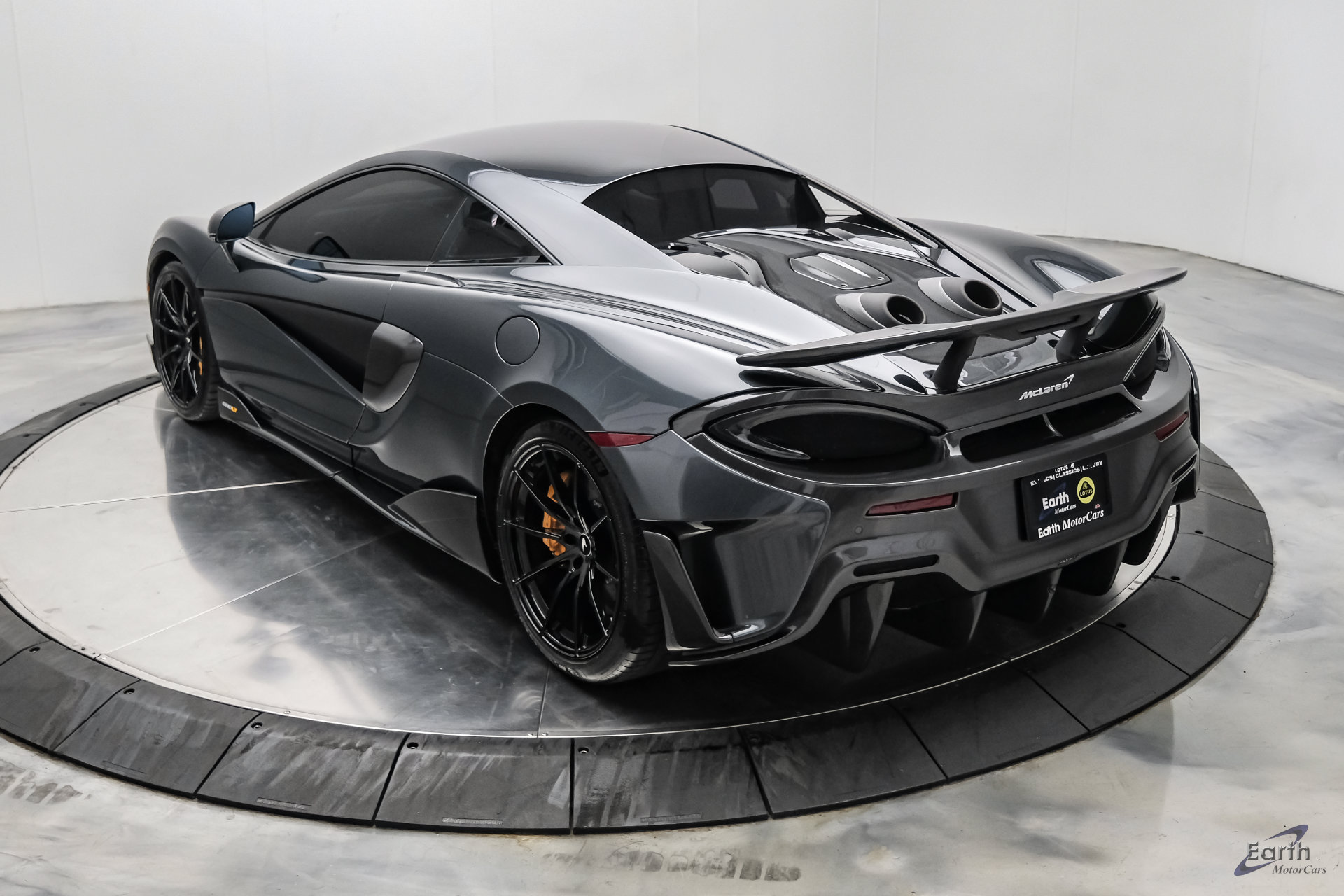Used 2019 McLaren 600LT RWD image 14